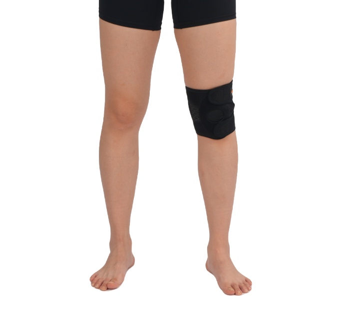 Black Adjustable Knee Support
