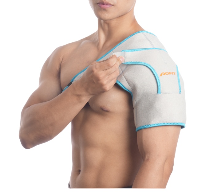 Shoulder Brace with Ice/Heat Pack